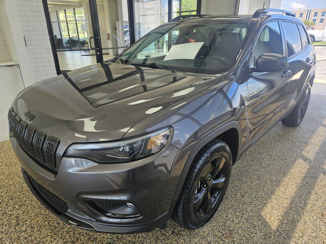 Used 2021 Jeep Cherokee Latitude Plus AWD/4WD image 6