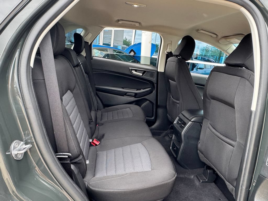 Used 2024 Ford Edge SE w/ Black Appearance Package AWD/4WD image 29