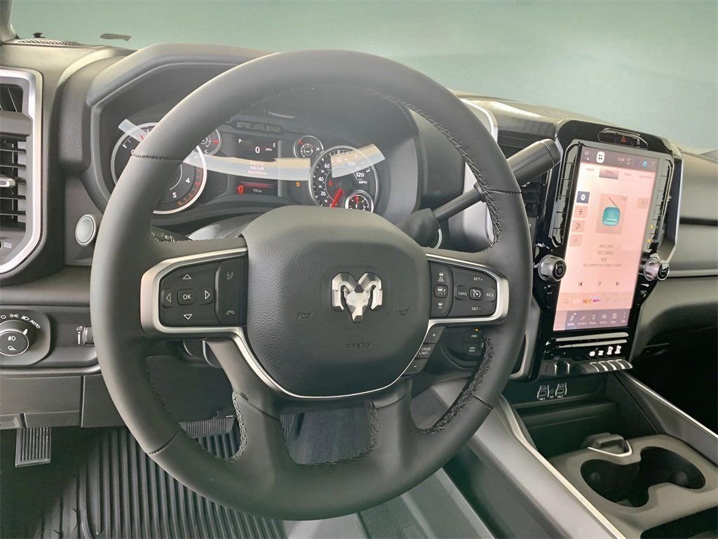 New 2026 RAM 2500 Big Horn AWD/4WD image 33