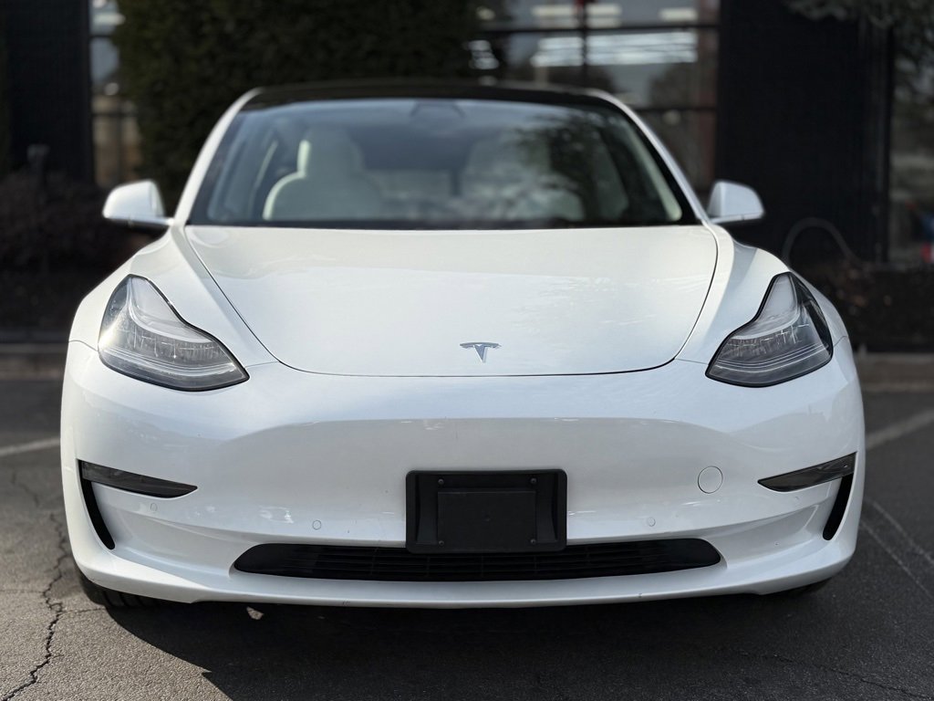 Used 2020 Tesla Model 3 Standard Range Plus image 3