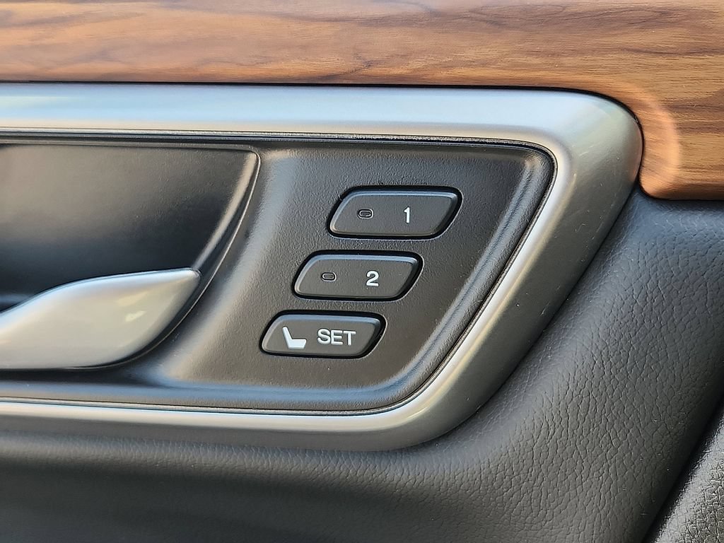 Used 2022 Honda CR-V Touring image 19