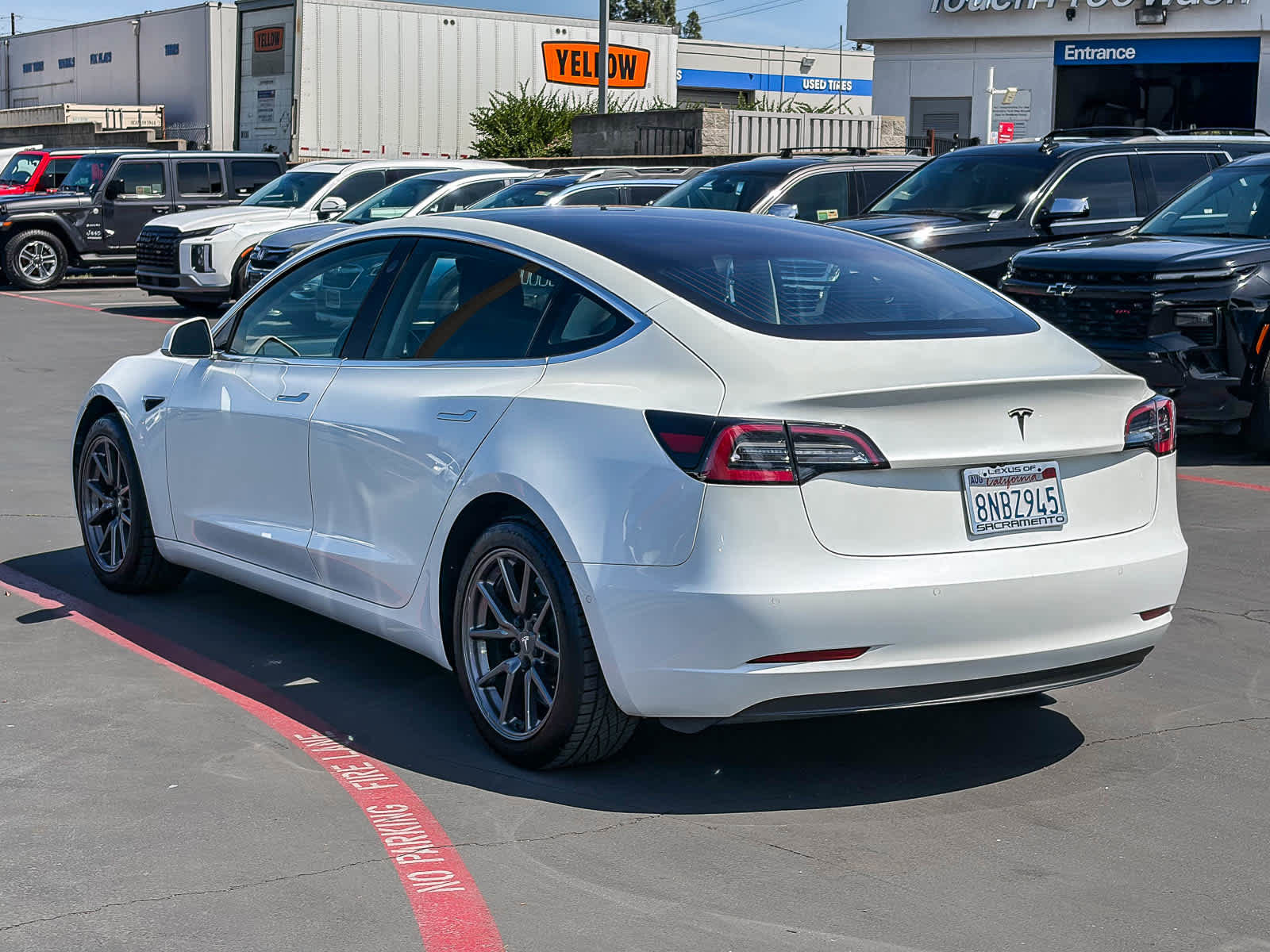 Used 2019 Tesla Model 3 Standard Range RWD image 2