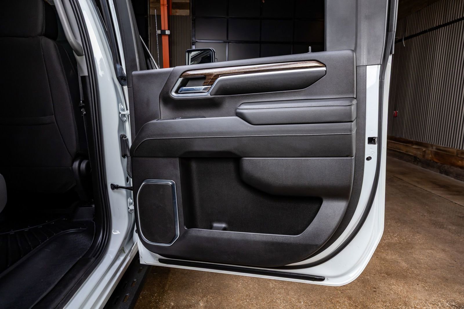 Used 2024 GMC Sierra 3500 SLE image 39