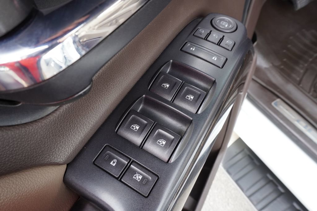 Used 2016 GMC Sierra 3500 Denali w/ Duramax Plus Package image 16