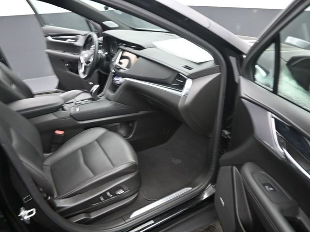 Certified 2025 Cadillac XT5 Premium Luxury image 17