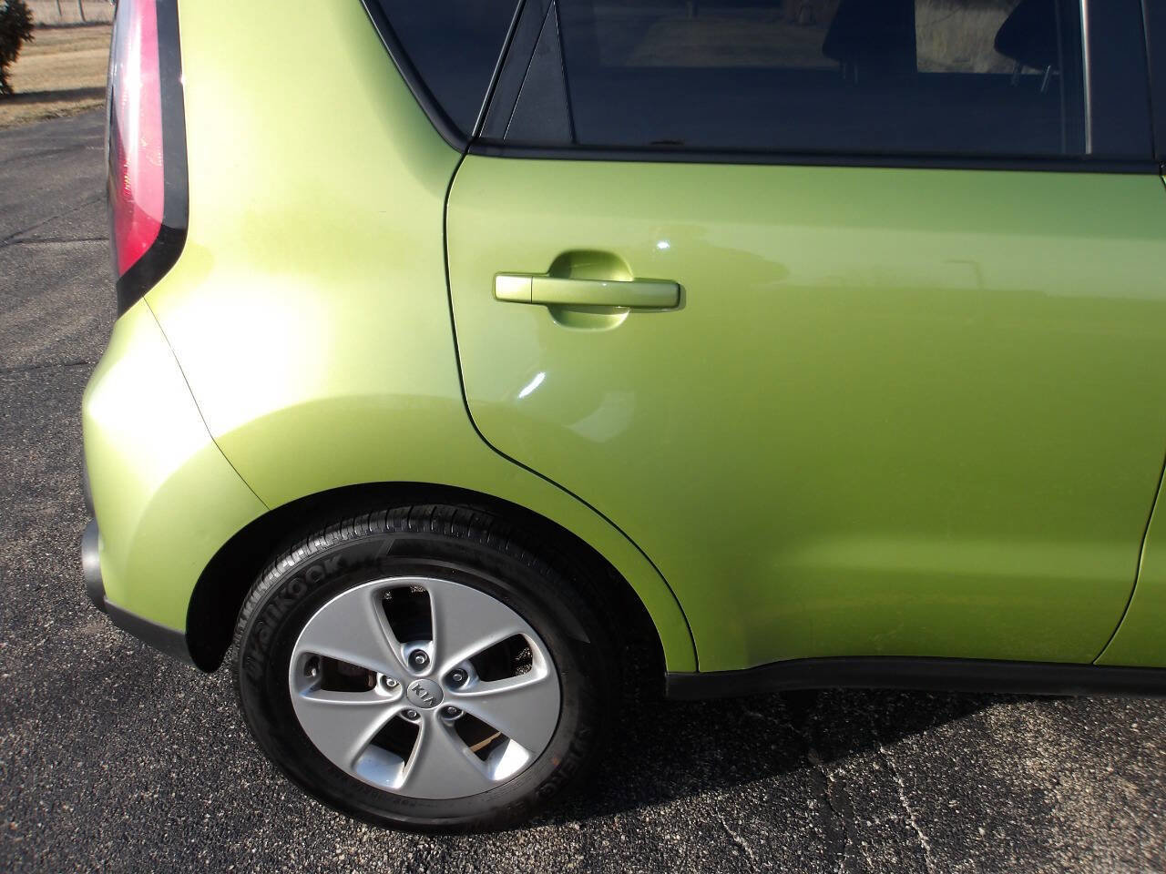Used 2015 Kia Soul Base 4dr Crossover 6A image 30