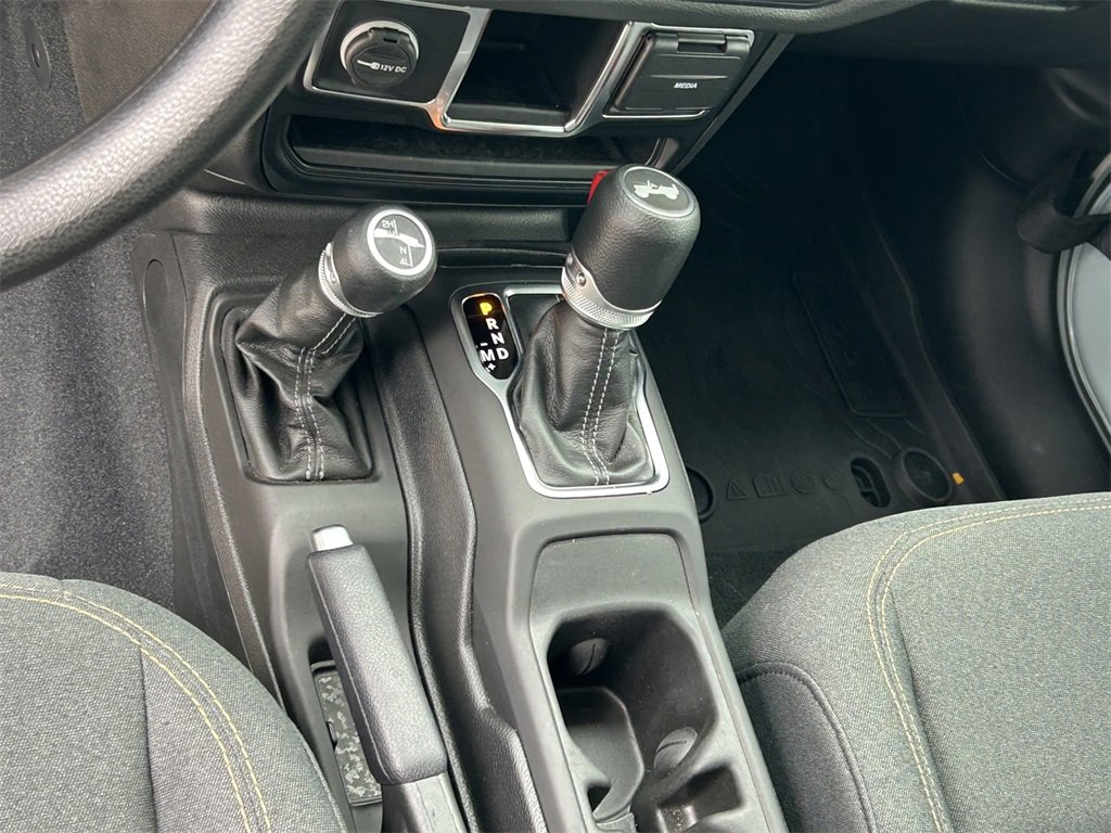 Used 2024 Jeep Wrangler Sport image 25