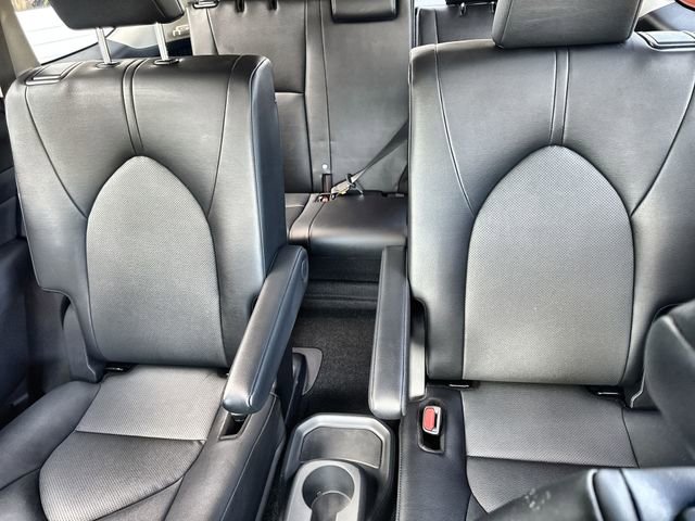 Used 2024 Toyota Grand Highlander XLE FWD image 30
