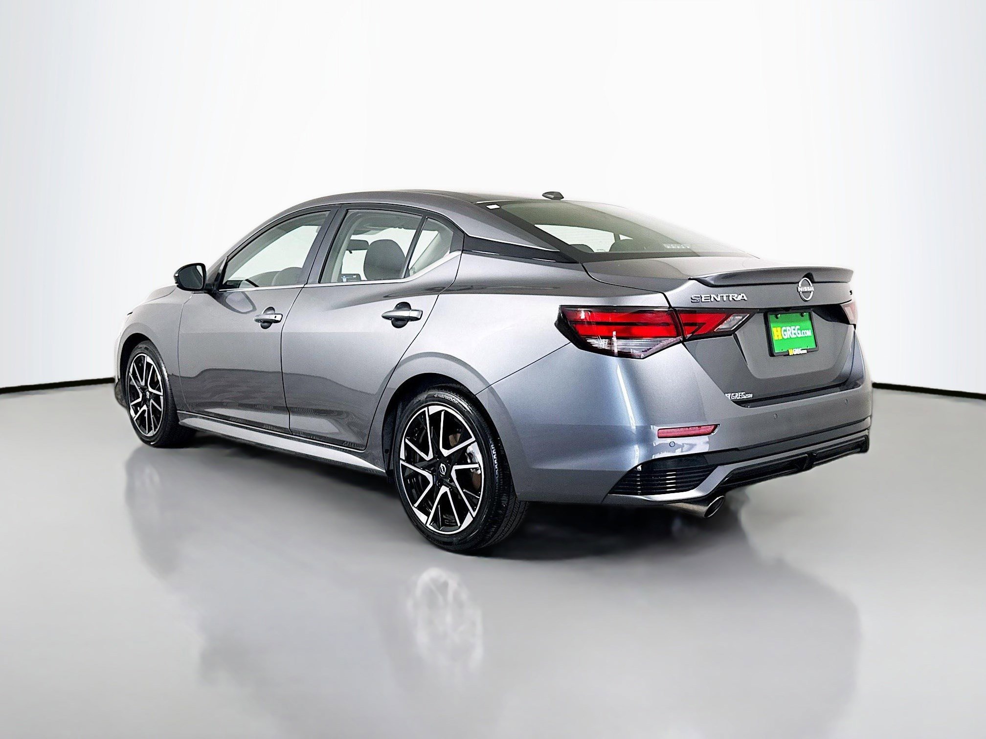 Used 2025 Nissan Sentra SR image 7