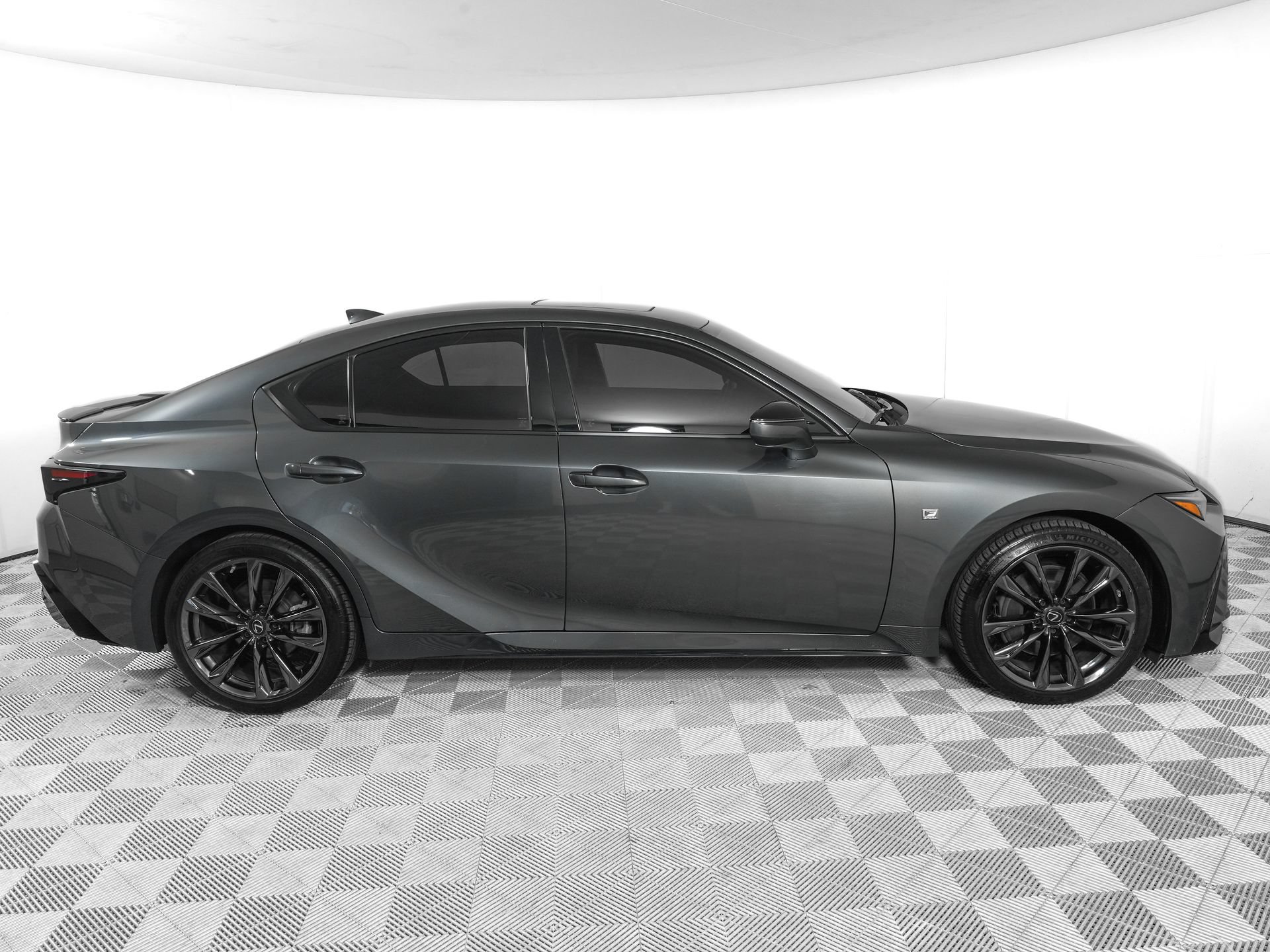 Used 2022 Lexus IS 350 F Sport AWD/4WD image 3