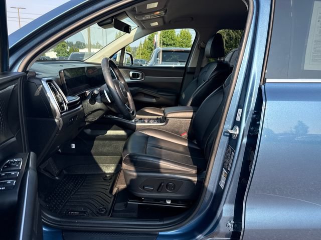 Used 2025 Kia Sorento EX AWD/4WD image 15