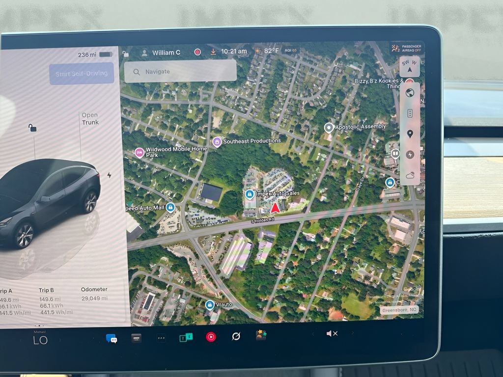 Used 2024 Tesla Model Y Long Range AWD/4WD image 11