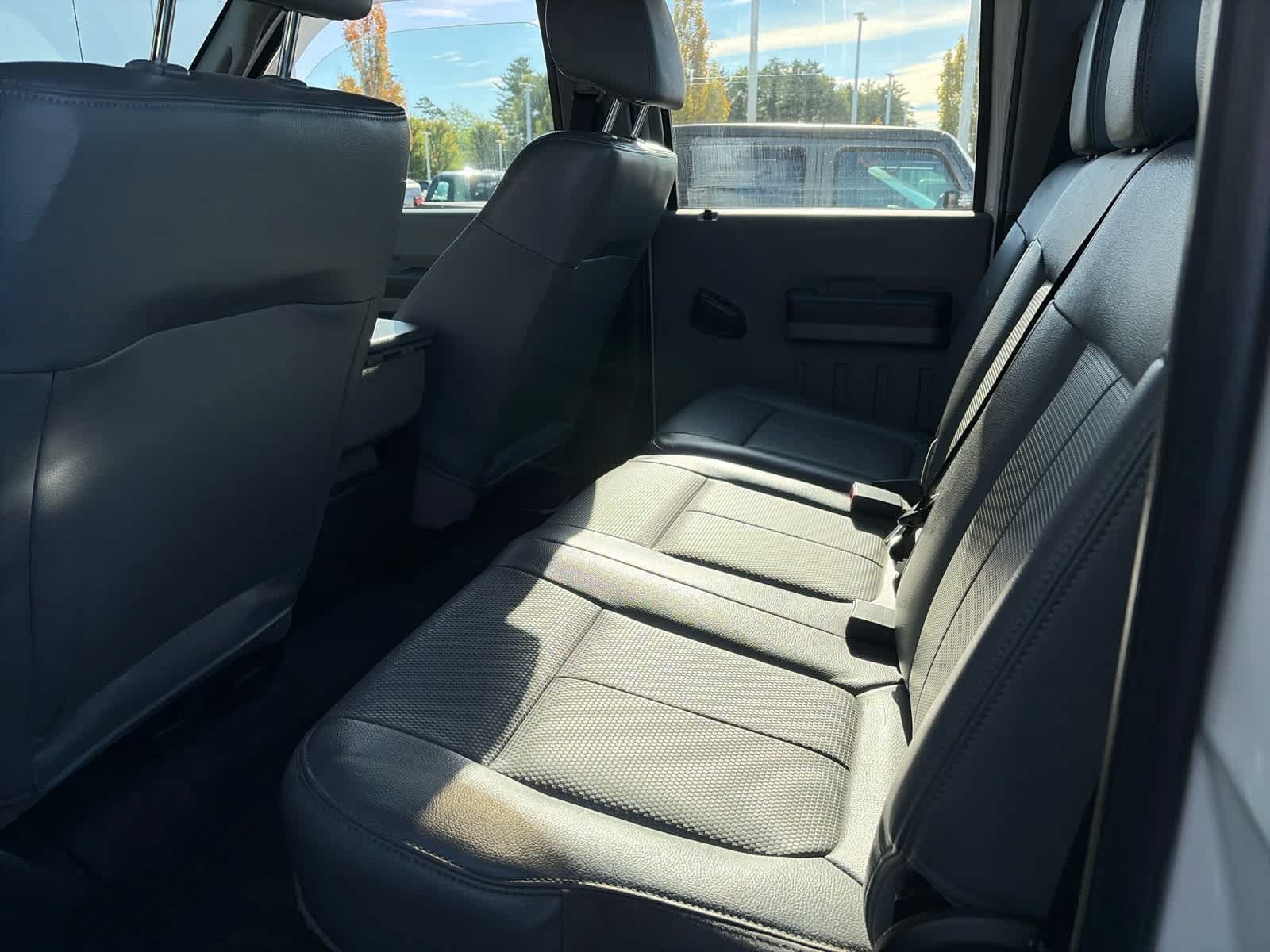 Used 2016 Ford F250 XL w/ XL Appearance Package AWD/4WD image 4