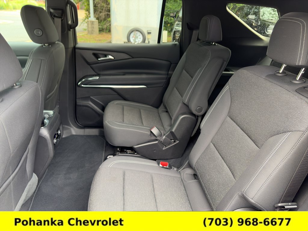 Certified 2025 Chevrolet Traverse LT w/ Driver Confidence Package AWD/4WD image 24