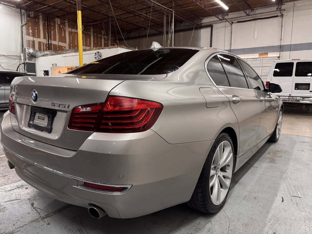 Used 2016 BMW 535i Sedan image 6