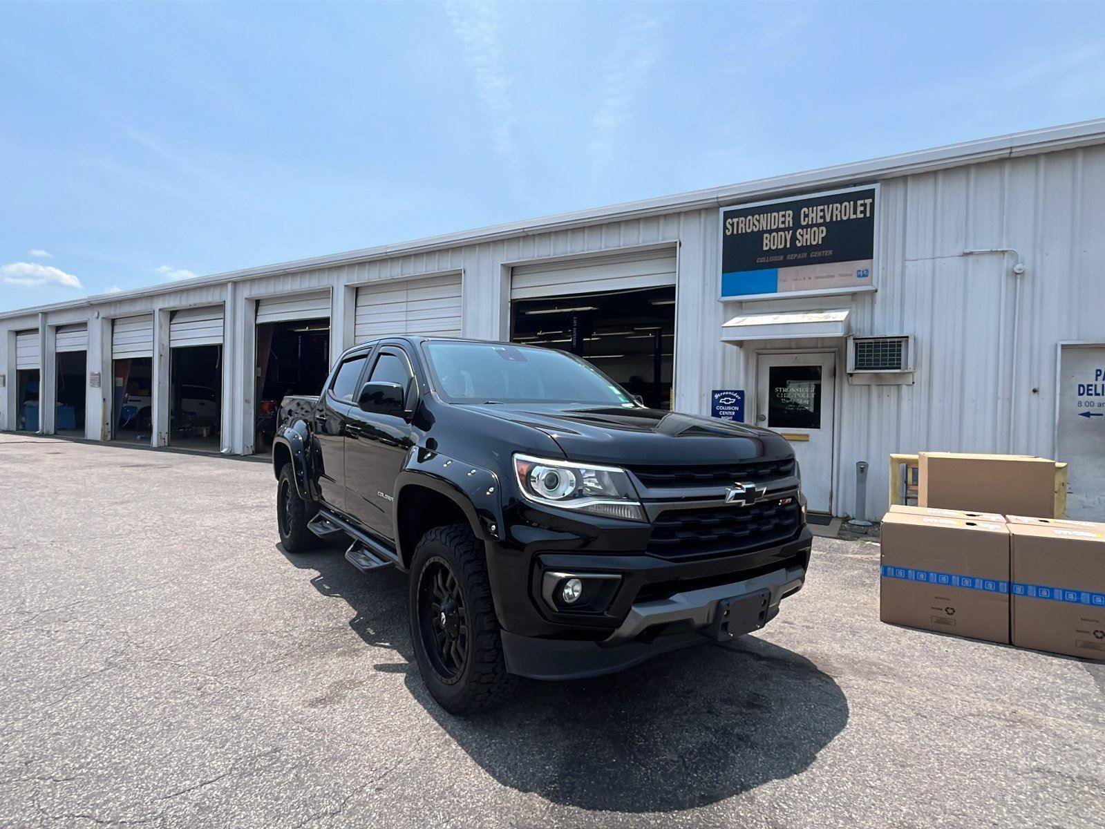 Used 2022 Chevrolet Colorado Z71 w/ Safety Package AWD/4WD image 7