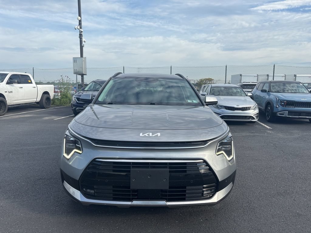 Certified 2023 Kia Niro SX Touring FWD image 8