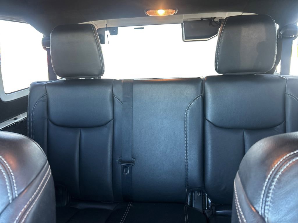 Used 2016 Jeep Wrangler Unlimited Rubicon AWD/4WD image 10