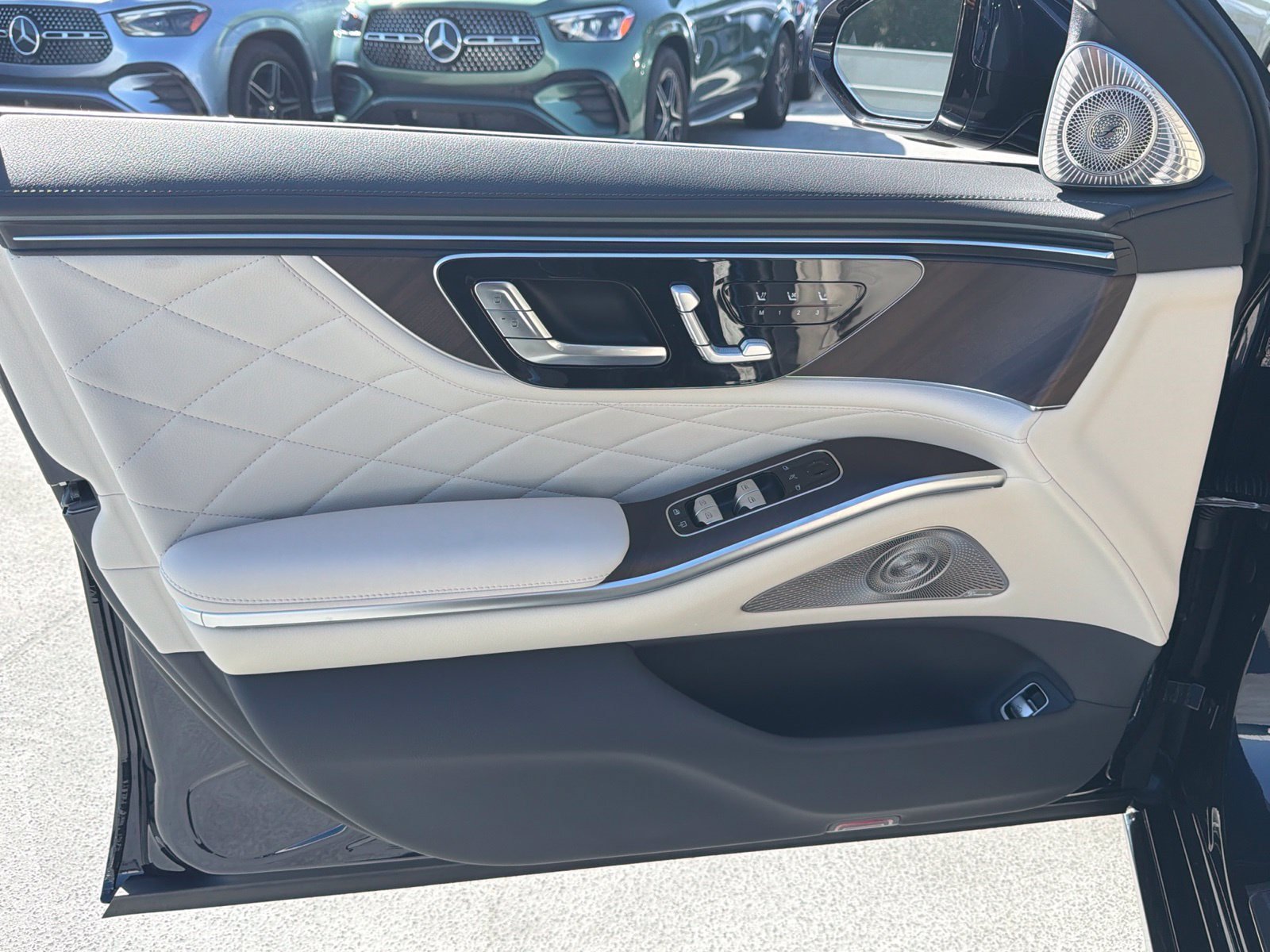 New 2027 Mercedes-Benz S 580 4MATIC Sedan image 16