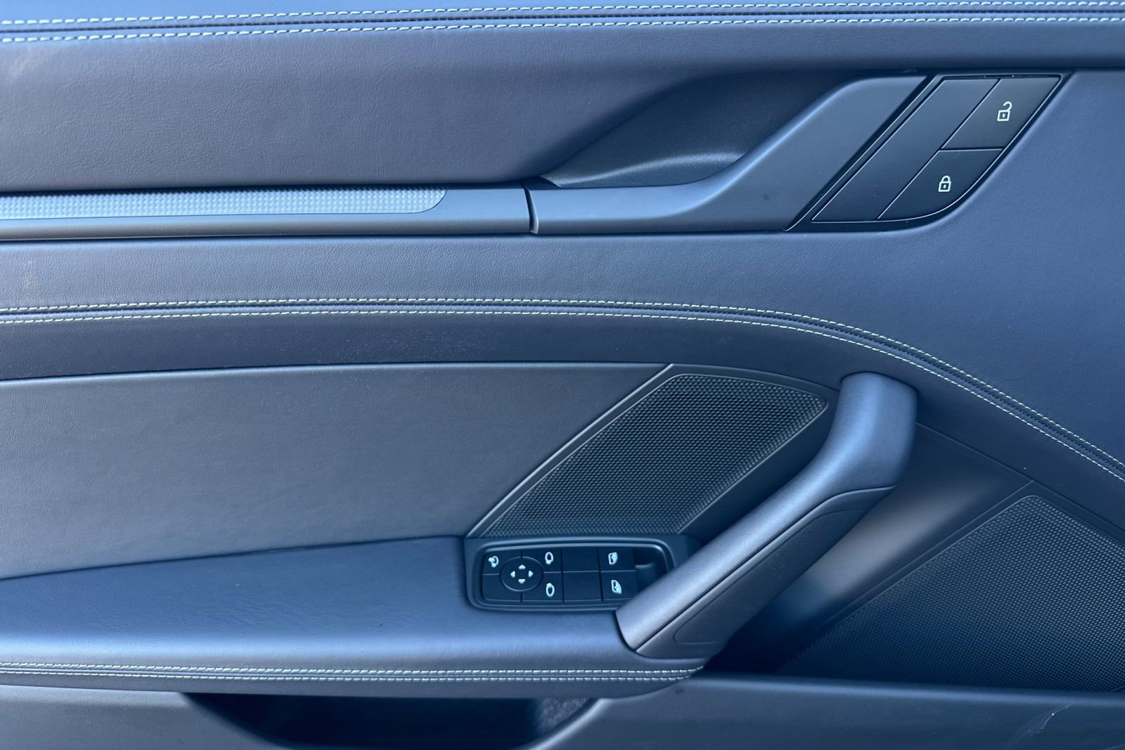 Used 2023 Porsche 911 Targa 4 GTS image 13