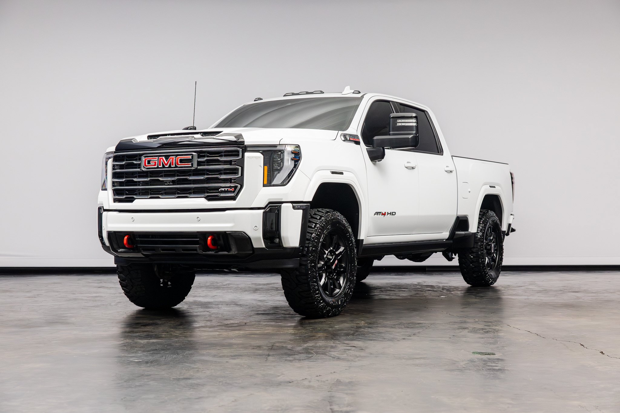 Used 2025 GMC Sierra 2500 AT4 w/ AT4 Premium Plus Package AWD/4WD image 7