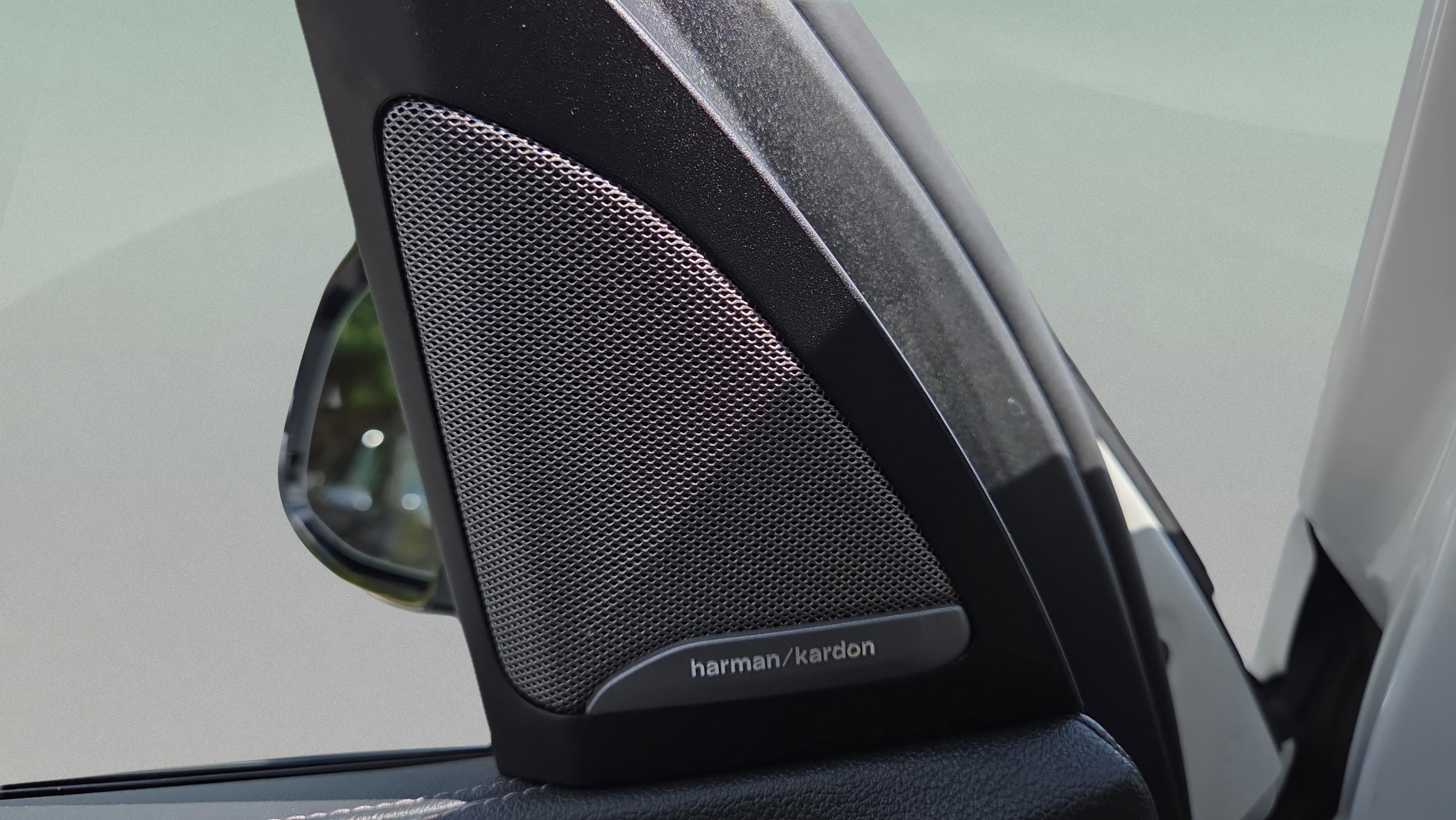 Used 2021 BMW X5 xDrive40i w/ M Sport Package image 40