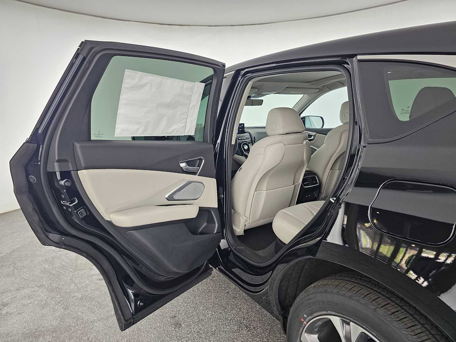 New 2025 Acura RDX w/Technology Package image 15