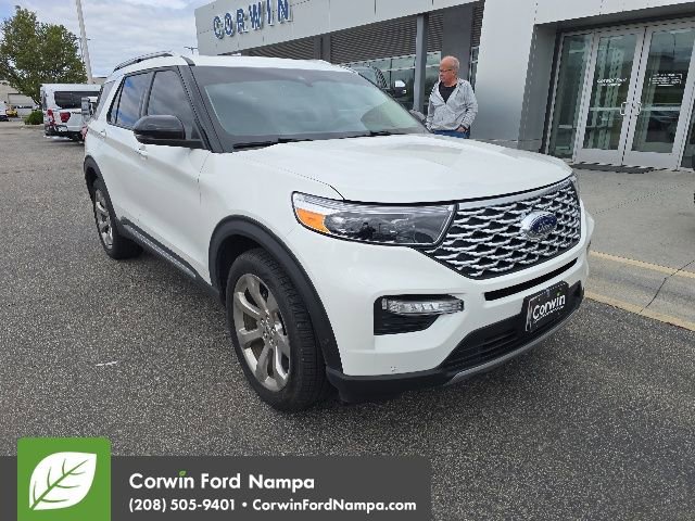 Used 2020 Ford Explorer Platinum w/ Premium Technology Package AWD/4WD image 2