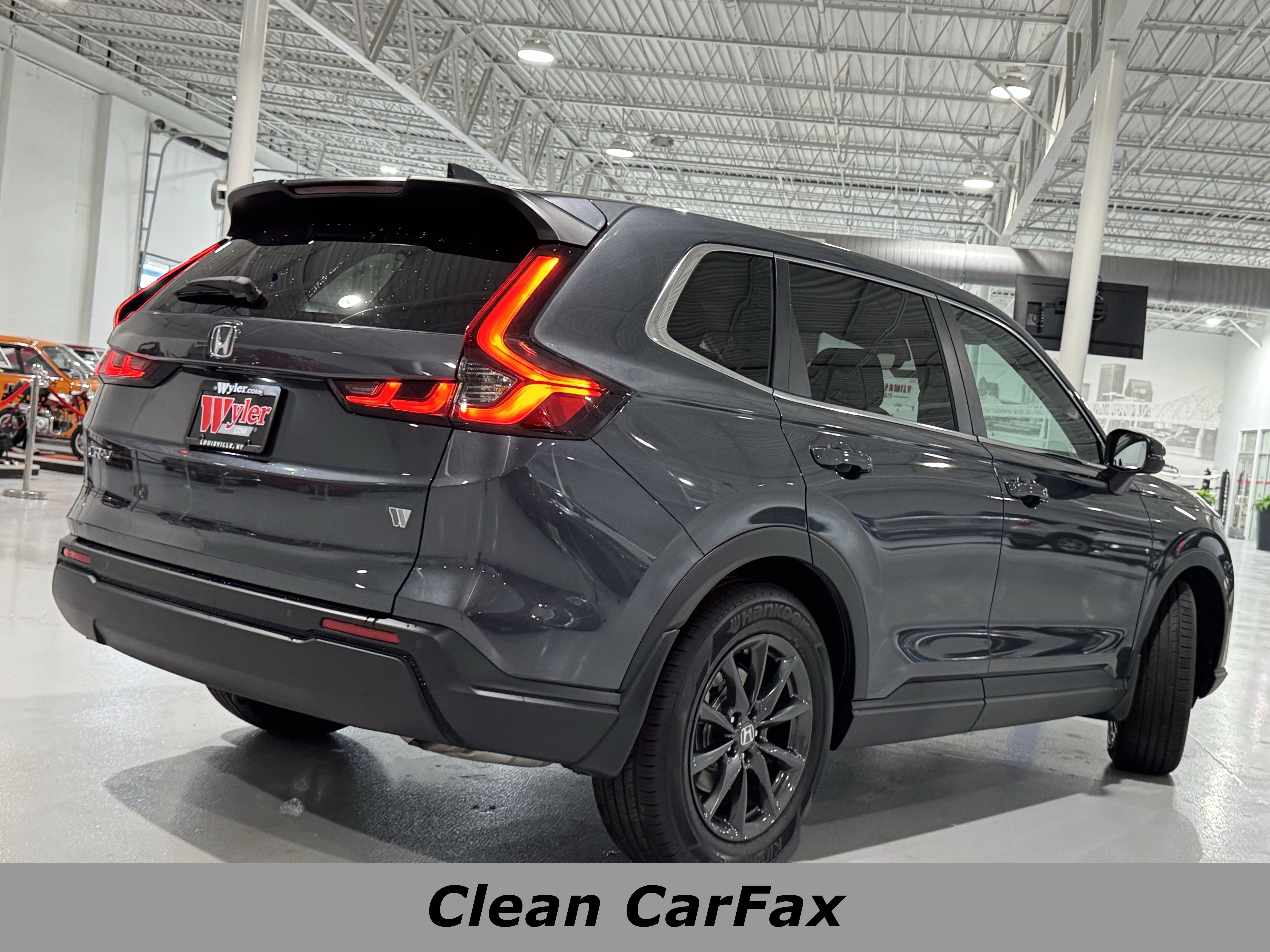 Used 2026 Honda CR-V EX-L image 3
