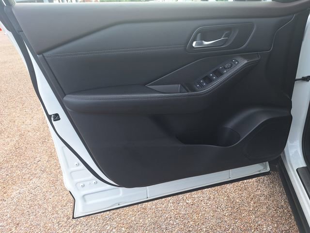 Certified 2023 Nissan Rogue SV w/ SV Premium Package FWD image 9