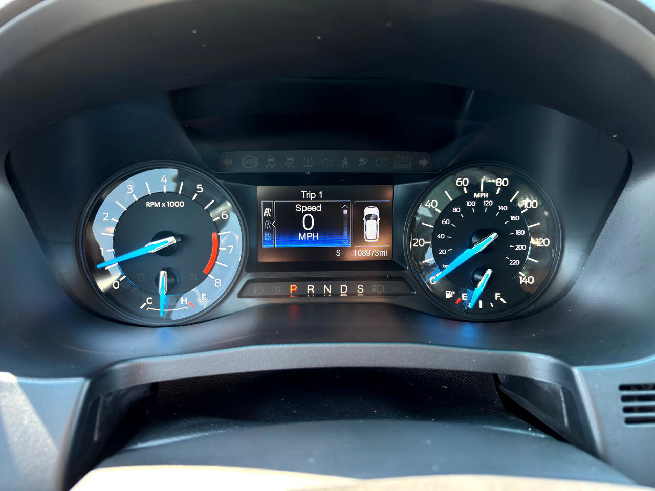 Used 2017 Ford Explorer XLT image 14