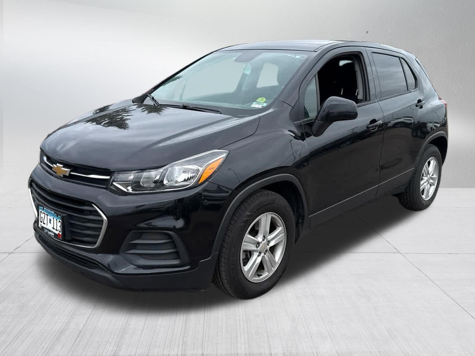 Used 2020 Chevrolet Trax LS w/ Tint and Cruise Package FWD image 3