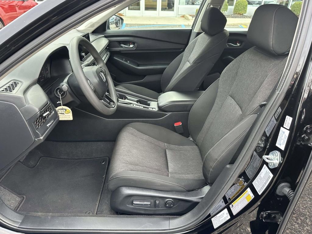 Used 2024 Honda Accord EX image 17