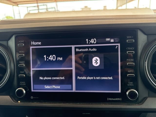 Used 2020 Toyota Tacoma TRD Off-Road w/ Technology Package image 20