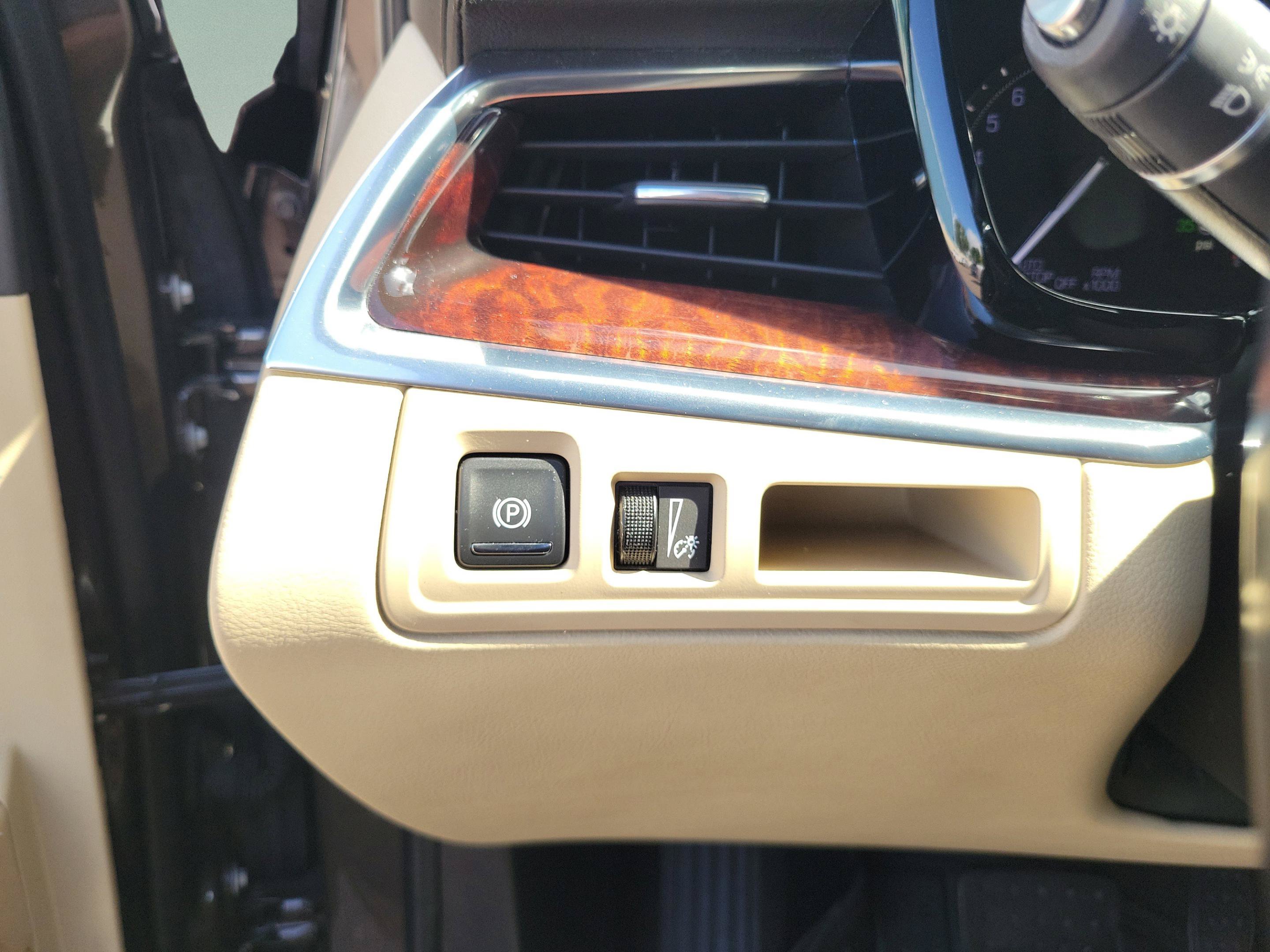 Used 2019 Cadillac XT5 Luxury FWD image 13
