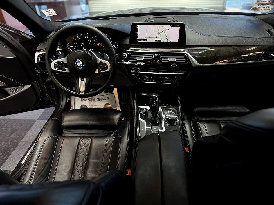 Used 2018 BMW M550i xDrive AWD/4WD image 6