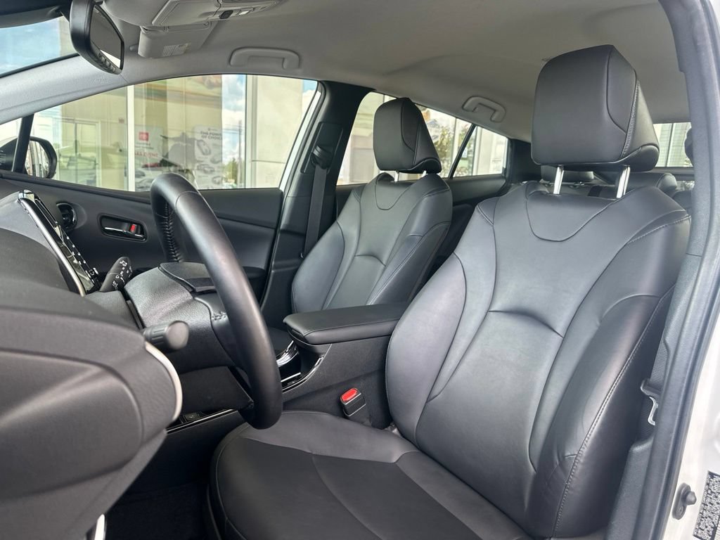 Certified 2022 Toyota Prius XLE FWD image 9