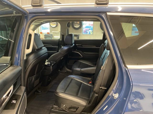 Used 2025 Kia Telluride S AWD/4WD image 27