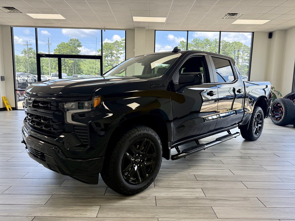 Used 2026 Chevrolet Silverado 1500 RST AWD/4WD image 3