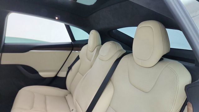 Used 2023 Tesla Model S Standard Range image 28