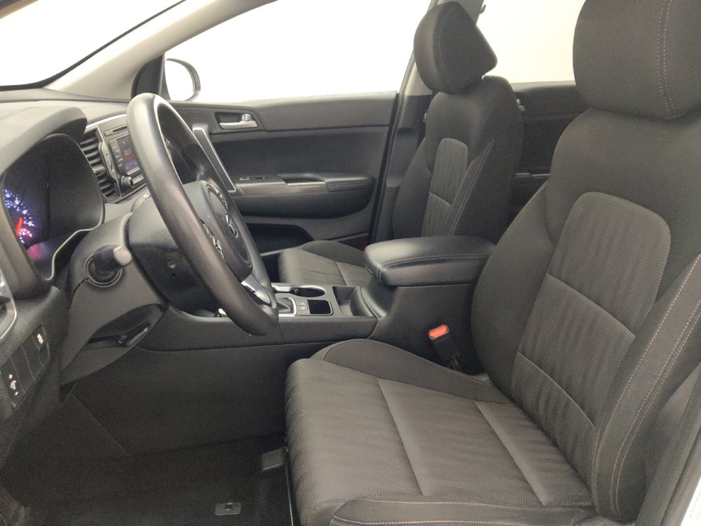 Used 2019 Kia Sportage LX image 17