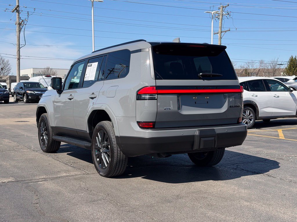 Used 2024 Lexus GX 550 w/ Cold Area Package AWD/4WD image 4