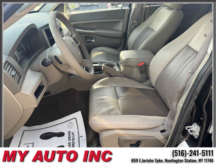 Used 2010 Jeep Grand Cherokee Laredo AWD/4WD image 22