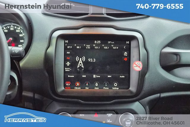 Used 2023 Jeep Renegade Trailhawk image 10