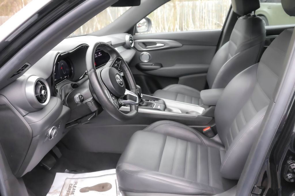 Used 2024 Alfa Romeo Tonale Ti image 5