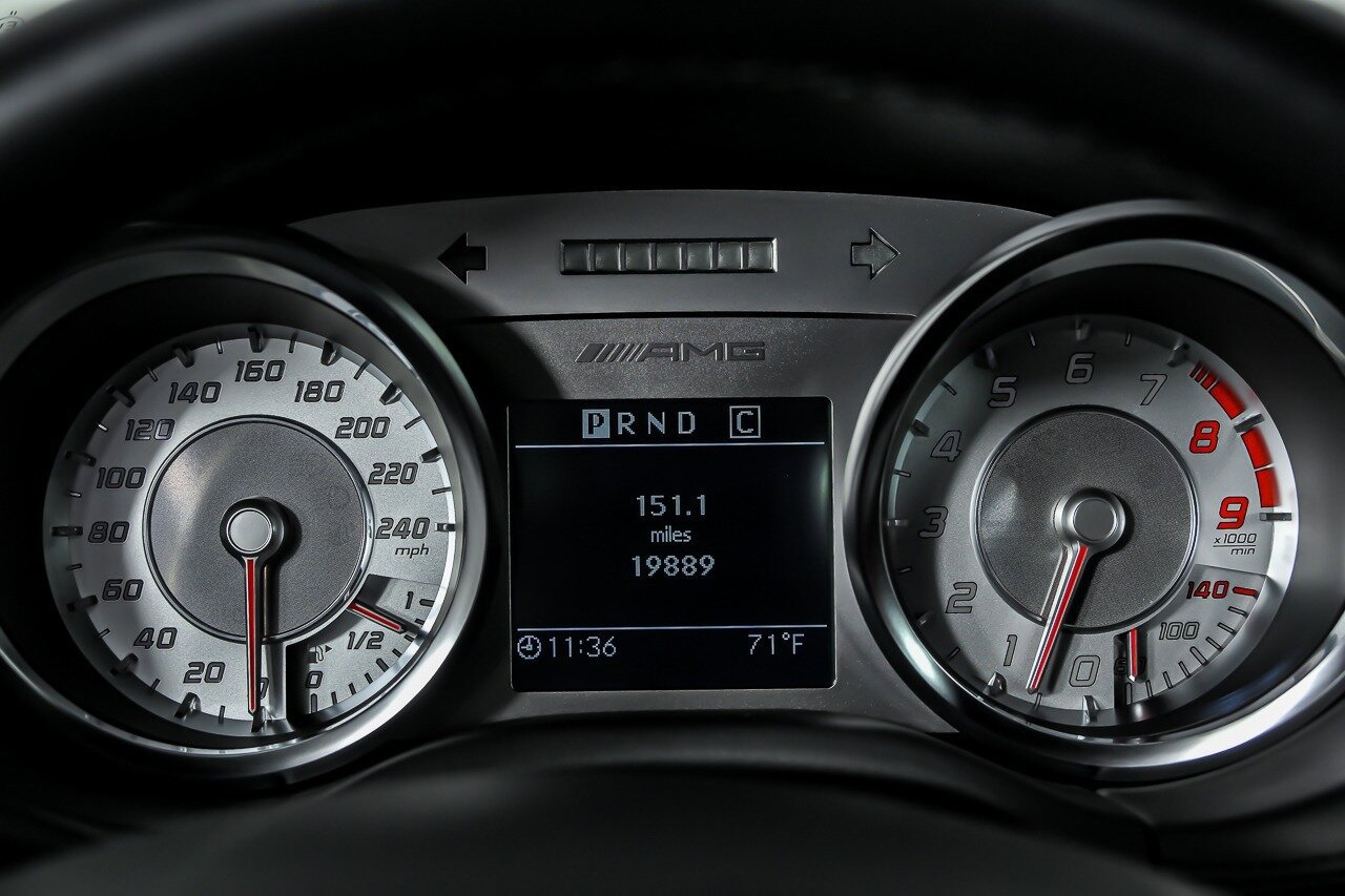 Used 2012 Mercedes-Benz SLS AMG Roadster image 29