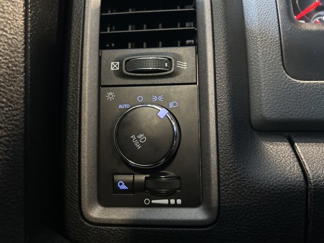 Used 2018 RAM 1500 Express w/ Express Value Package AWD/4WD image 63