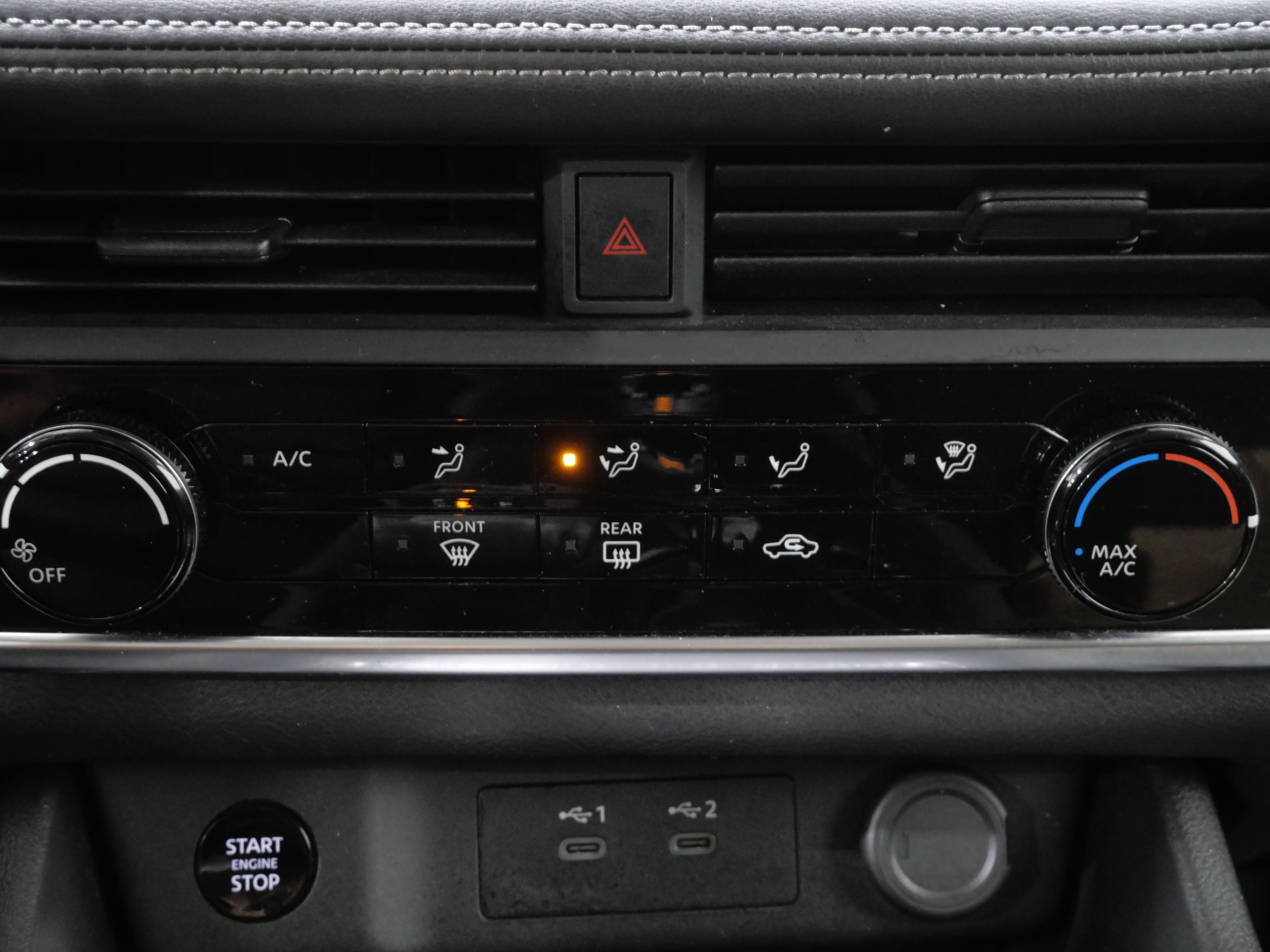Used 2024 Nissan Rogue S AWD/4WD image 18