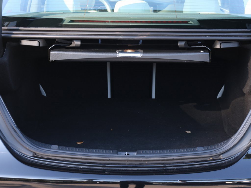 Used 2022 Mercedes-Benz E 350 Sedan w/ Driver Assistance Package image 8