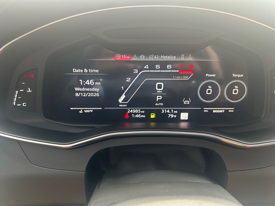 Certified 2024 Audi RS 6 performance AWD/4WD image 11